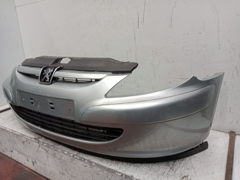 Recambio de paragolpes delantero para peugeot 307 (3a/c) 2.0 hdi 90 referencia OEM IAM  VER FOTOS 