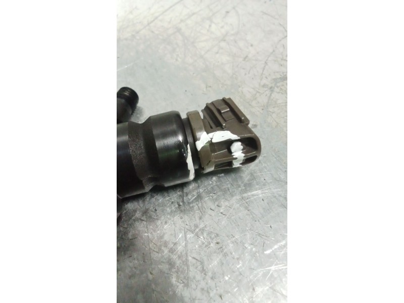 Recambio de inyector para toyota land cruiser (j15) basis referencia OEM IAM 2367030170 04S01936 