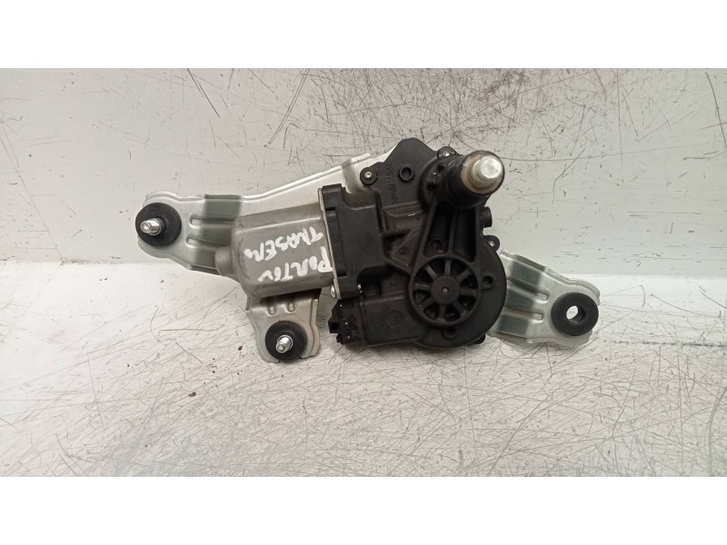 Recambio de motor limpia trasero para ssangyong tivoli 1.6 turbodiesel cat referencia OEM IAM   