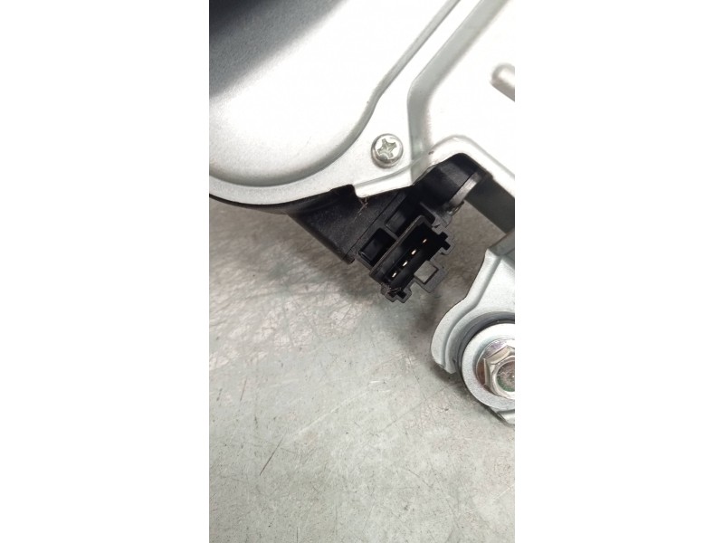 Recambio de motor limpia trasero para ssangyong tivoli 1.6 turbodiesel cat referencia OEM IAM   