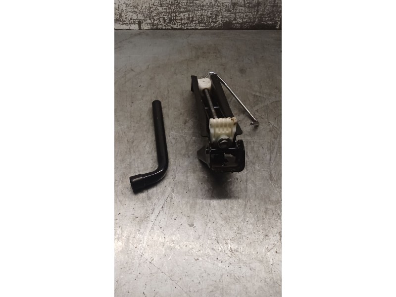Recambio de gato para renault clio iii (br0/1, cr0/1) 1.5 dci (br17, cr17) referencia OEM IAM 8200682541  09