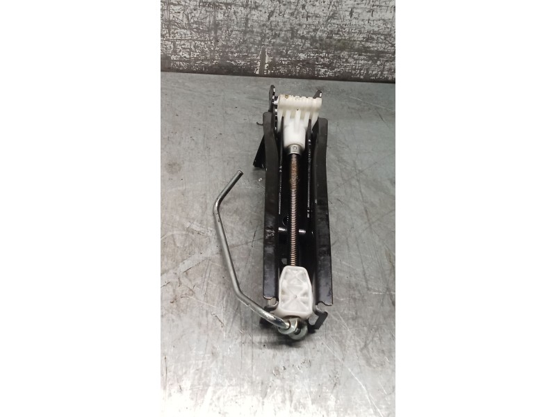 Recambio de gato para renault clio iii (br0/1, cr0/1) 1.5 dci (br17, cr17) referencia OEM IAM 8200682541  09