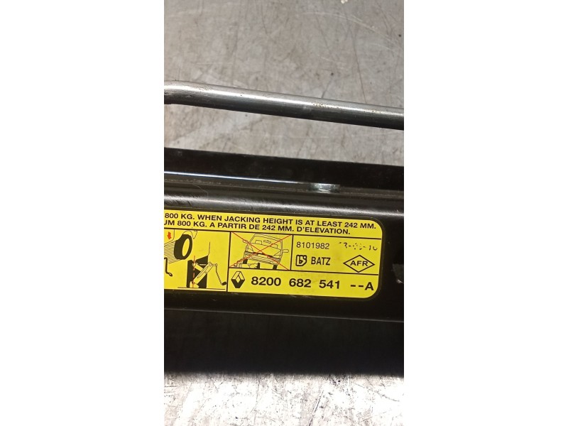 Recambio de gato para renault clio iii (br0/1, cr0/1) 1.5 dci (br17, cr17) referencia OEM IAM 8200682541  09