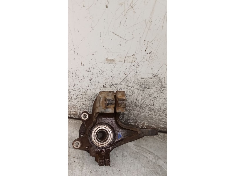 Recambio de mangueta delantera derecha para peugeot 205 ii (20a/c) 1.7 diesel referencia OEM IAM   90
