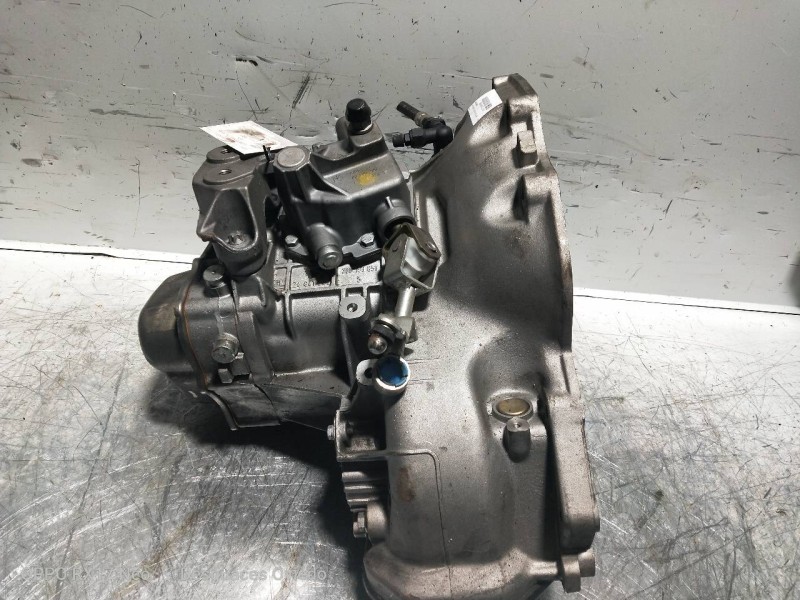 Recambio de caja cambios para opel corsa c 1.2 16v cat (z 12 xe / lw4) referencia OEM IAM F13C394 A07111 C394