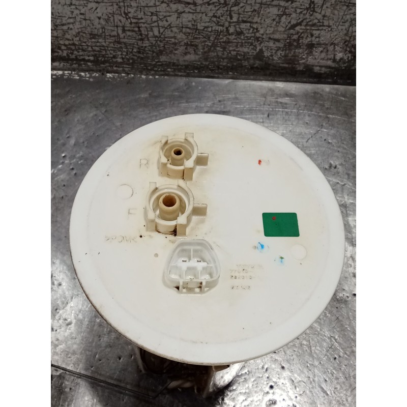 Recambio de bomba combustible para toyota hilux vii pick-up (_n1_, _n2_, _n3_) 2.5 d-4d (kun15, kun35) referencia OEM IAM 770100
