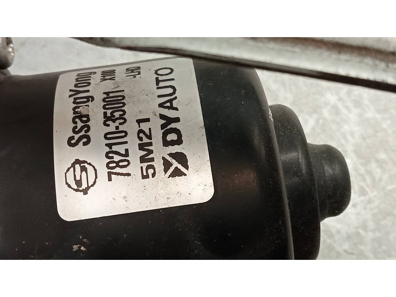 Recambio de motor limpia delantero para ssangyong tivoli 1.6 turbodiesel cat referencia OEM IAM 7821035001  