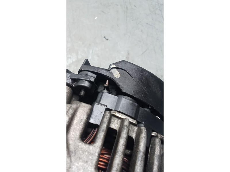 Recambio de alternador para audi a3 (8l1) 1.9 tdi referencia OEM IAM 038903023L 0124325001 00 90A