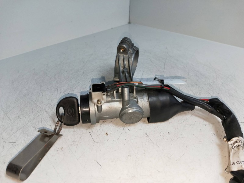 Recambio de conmutador de arranque para ssangyong family 2.5 referencia OEM IAM   