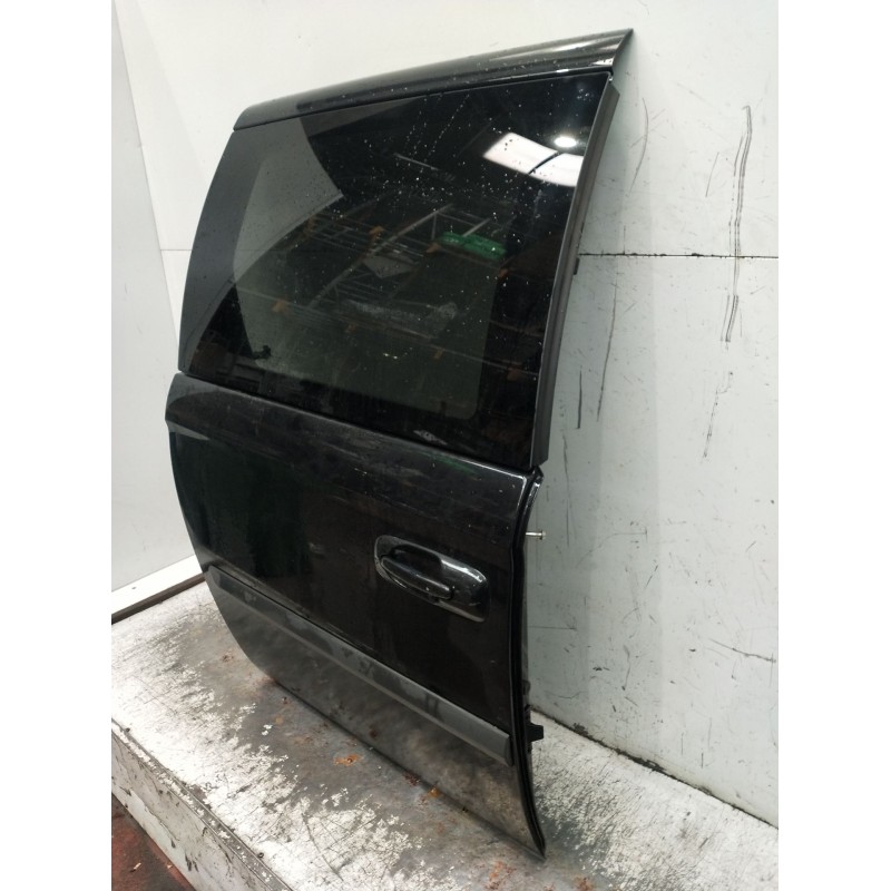 Recambio de puerta lateral corredera derecha para chrysler voyager iv (rg, rs) 2.5 crd referencia OEM IAM  5P 2004