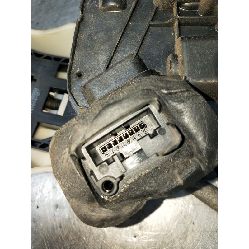 Recambio de motor cierre centralizado delantero derecho para skoda rapid (nh3, nk3, nk6) 1.6 tdi referencia OEM IAM 16J5E1837016