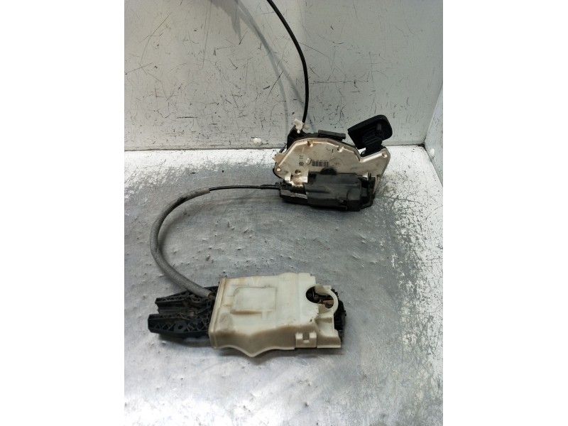 Recambio de motor cierre centralizado trasero izquierdo para skoda rapid (nh3, nk3, nk6) 1.6 tdi referencia OEM IAM 05E5E0839015