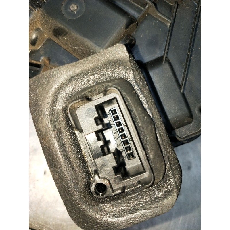 Recambio de motor cierre centralizado trasero izquierdo para skoda rapid (nh3, nk3, nk6) 1.6 tdi referencia OEM IAM 05E5E0839015