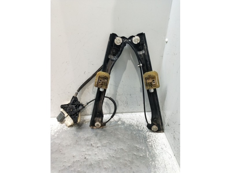 Recambio de elevalunas delantero izquierdo para skoda rapid (nh3, nk3, nk6) 1.6 tdi referencia OEM IAM  5P 2012