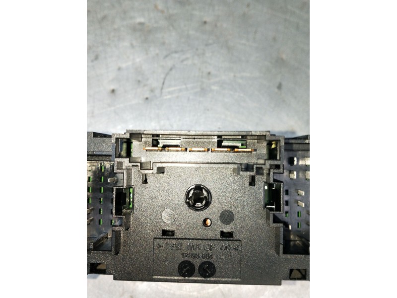 Recambio de mando calefaccion / aire acondicionado para skoda rapid (nh3, nk3, nk6) 1.6 tdi referencia OEM IAM G15SH08S0101 5JA8