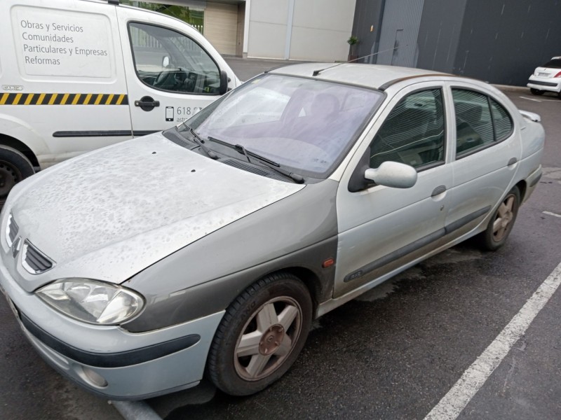 renault megane i classic (la0/1_) del año 2000