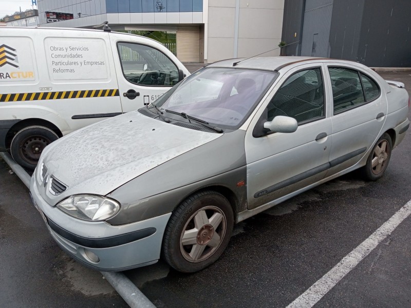 renault megane i classic (la0/1_) del año 2000