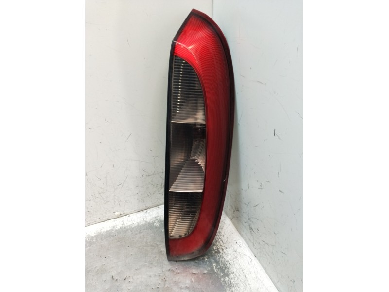 Recambio de piloto trasero derecho para opel corsa c (x01) 1.7 dti (f08, f68) referencia OEM IAM 09114337 89302181 2001