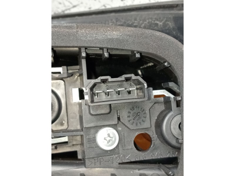Recambio de piloto trasero derecho para seat ibiza iii (6l1) 1.9 tdi referencia OEM IAM   