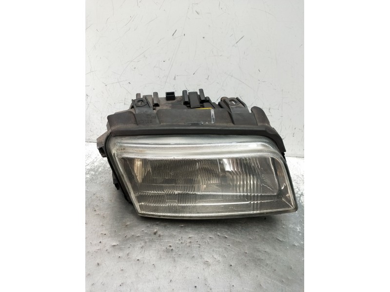 Recambio de faro derecho para audi a4 b5 (8d2) 1.9 tdi quattro referencia OEM IAM 0301094202 8D0941004E 