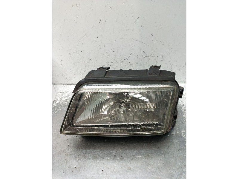 Recambio de faro izquierdo para audi a4 b5 (8d2) 1.9 tdi quattro referencia OEM IAM 1307022194  