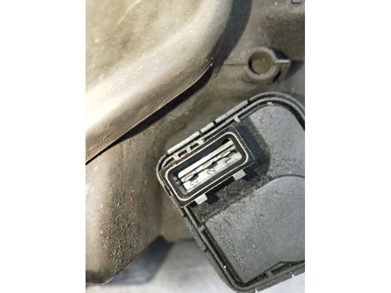 Recambio de faro izquierdo para audi a4 b5 (8d2) 1.9 tdi quattro referencia OEM IAM 1307022194  
