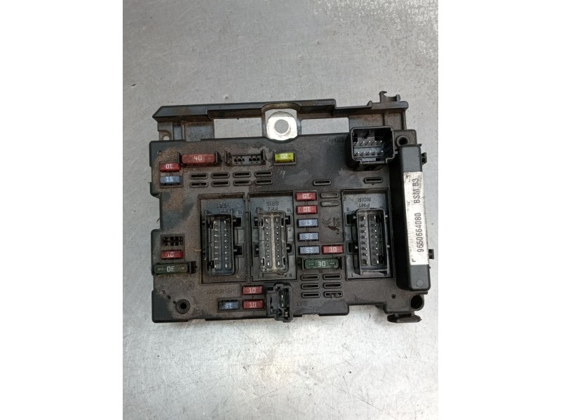 Recambio de caja reles / fusibles para citroën xsara coupé (n0) 2.0 hdi 90 referencia OEM IAM 9650664080 BSMB3 42037490 