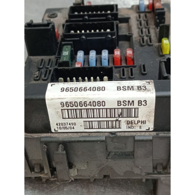 Recambio de caja reles / fusibles para citroën xsara coupé (n0) 2.0 hdi 90 referencia OEM IAM 9650664080 BSMB3 42037490 