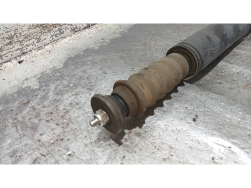 Recambio de amortiguador trasero derecho para renault clio grandtour exception referencia OEM IAM 8200584312A  