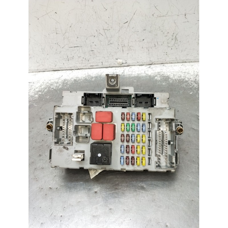 Recambio de caja reles / fusibles para fiat croma (194_) 1.9 d multijet (194axc1b, 194axc12) referencia OEM IAM 51804074 5012109