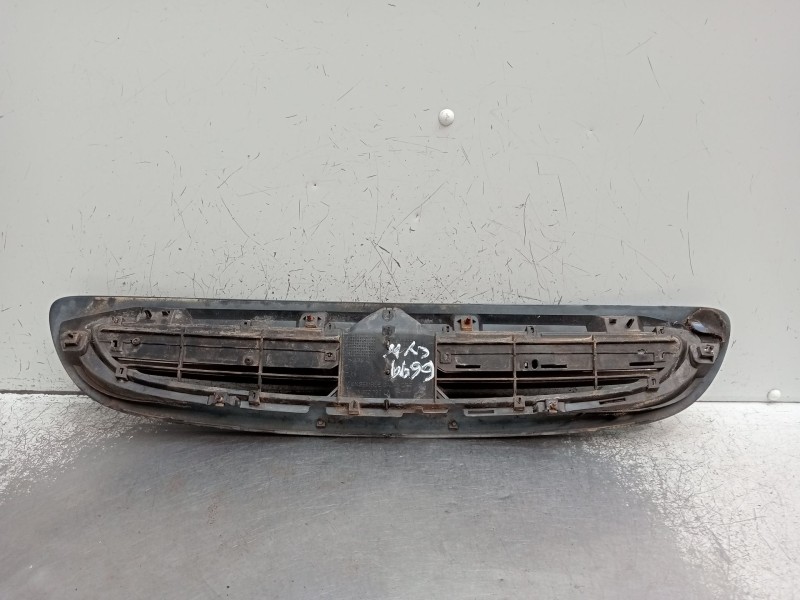 Recambio de rejilla delantera para citroën xsara coupé (n0) 2.0 hdi 90 referencia OEM IAM   