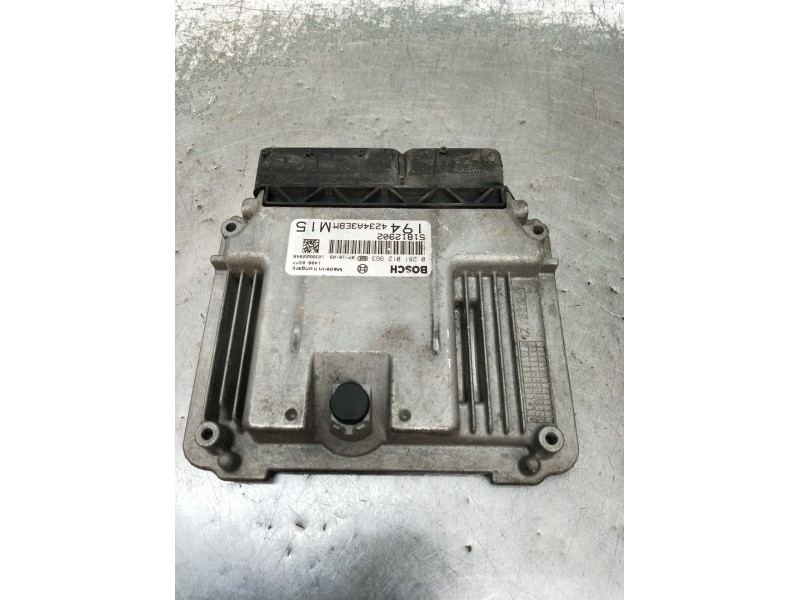 Recambio de centralita motor uce para fiat croma (194_) 1.9 d multijet (194axc1b, 194axc12) referencia OEM IAM 0281012963 518129