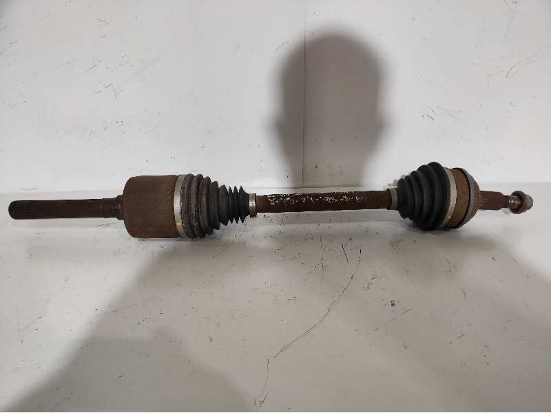 Recambio de transmision trasera derecha para land rover discovery v6 td se referencia OEM IAM   LR071933