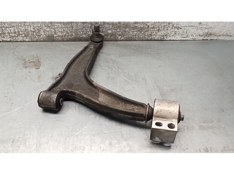 Recambio de brazo suspension inferior delantero derecho para fiat croma (194_) 1.9 d multijet (194axc1b, 194axc12) referencia OE