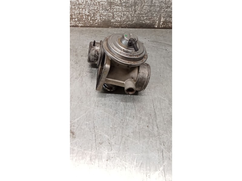 Recambio de valvula egr para chrysler voyager iv (rg, rs) 2.5 crd referencia OEM IAM 72829005  04
