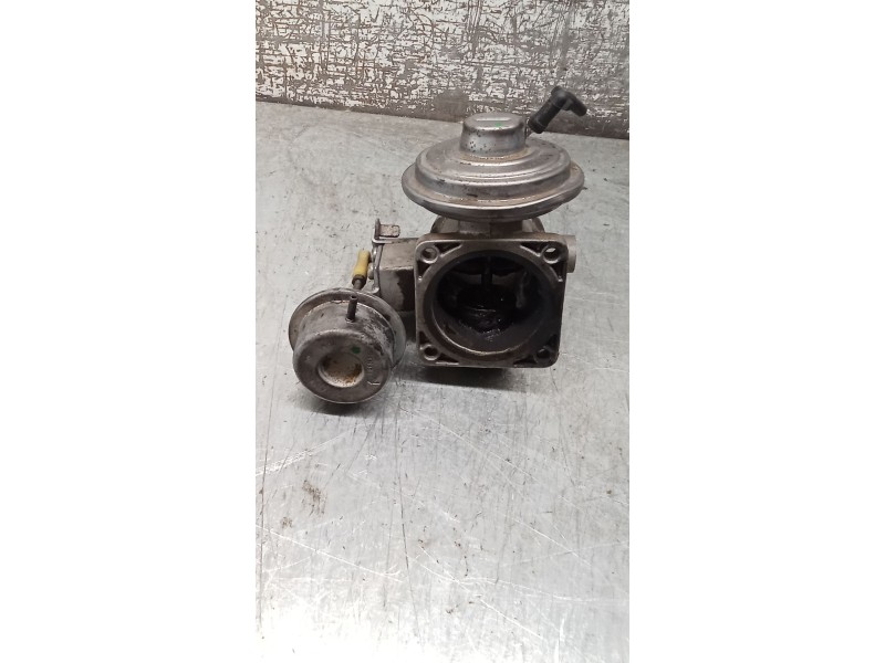 Recambio de valvula egr para chrysler voyager iv (rg, rs) 2.5 crd referencia OEM IAM 72829005  04