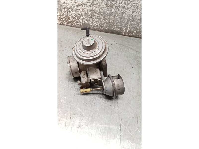 Recambio de valvula egr para chrysler voyager iv (rg, rs) 2.5 crd referencia OEM IAM 72829005  04