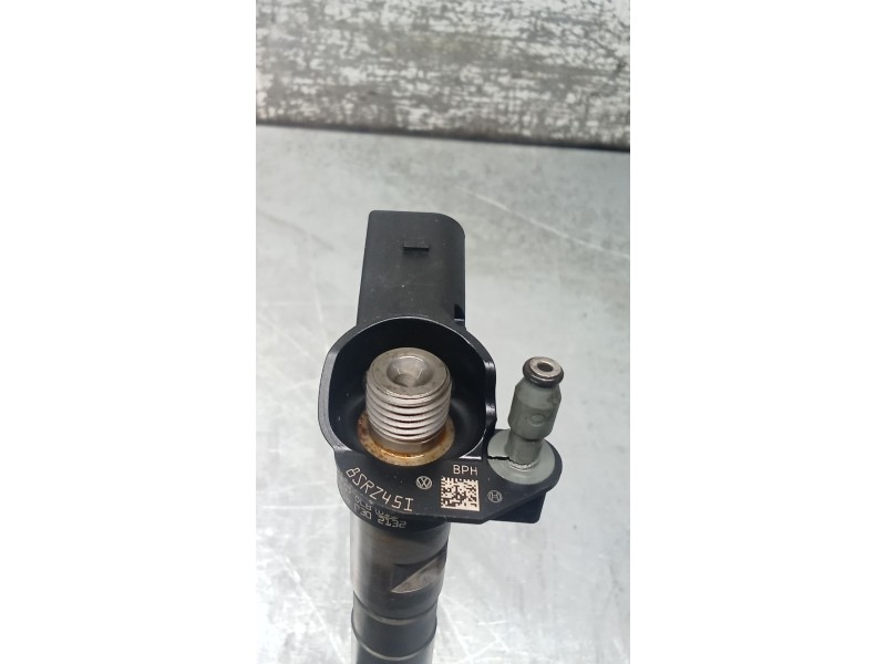 Recambio de inyector para seat exeo (3r2) 2.0 tdi referencia OEM IAM 0445116030 03L130277 BOSCH