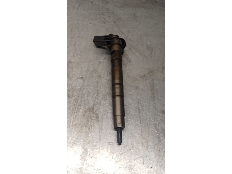 Recambio de inyector para seat exeo (3r2) 2.0 tdi referencia OEM IAM 0445116030 03L130277 BOSCH
