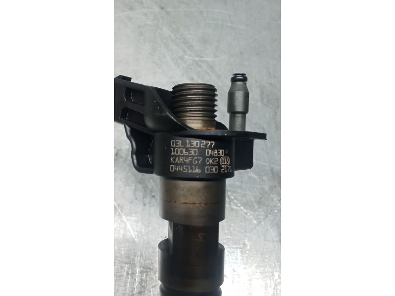Recambio de inyector para seat exeo (3r2) 2.0 tdi referencia OEM IAM 0445116030 03L130277 BOSCH
