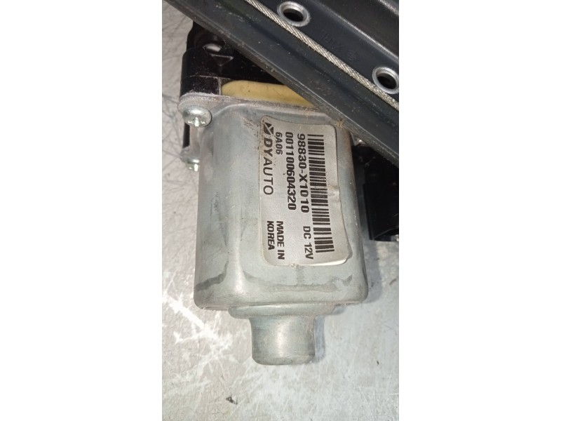 Recambio de elevalunas trasero izquierdo para ssangyong tivoli 1.6 turbodiesel cat referencia OEM IAM 98830X1010  