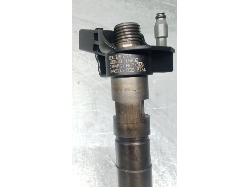 Recambio de inyector para seat exeo (3r2) 2.0 tdi referencia OEM IAM 0445116030 03L130277 BOSCH