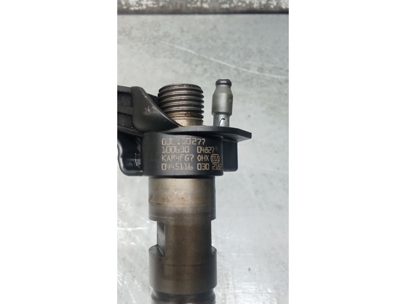 Recambio de inyector para seat exeo (3r2) 2.0 tdi referencia OEM IAM 0445116030 03L130277 BOSCH