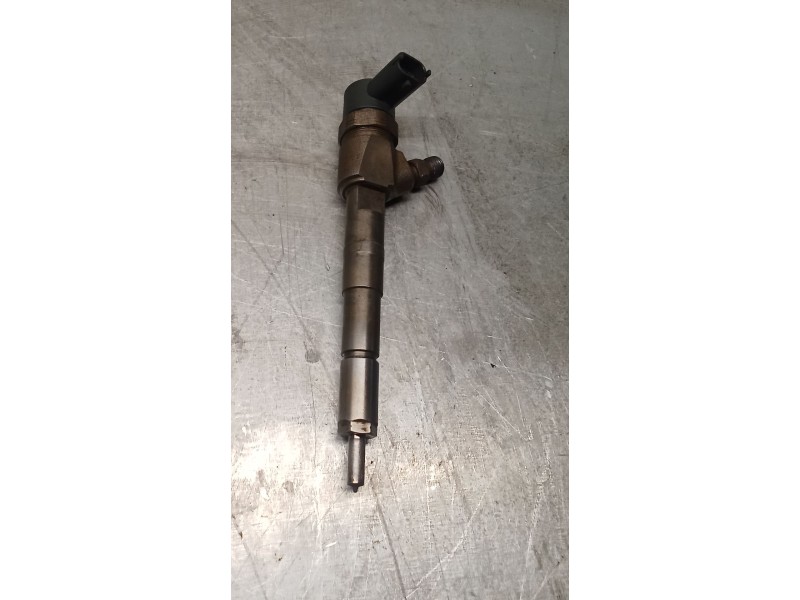Recambio de inyector para fiat doblo autobús (263_) 1.6 d multijet (263axd1b) referencia OEM IAM 0445110524  BOSCH