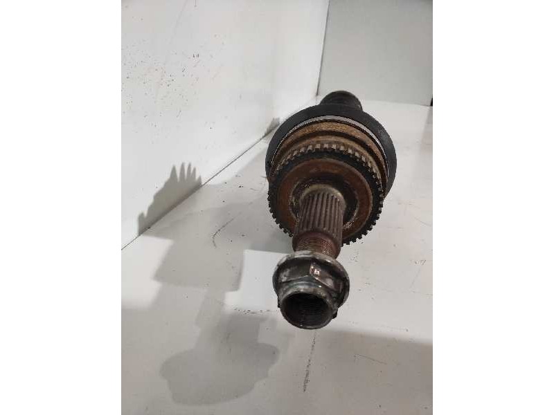 Recambio de transmision delantera derecha para land rover discovery v6 td se referencia OEM IAM   LR071930