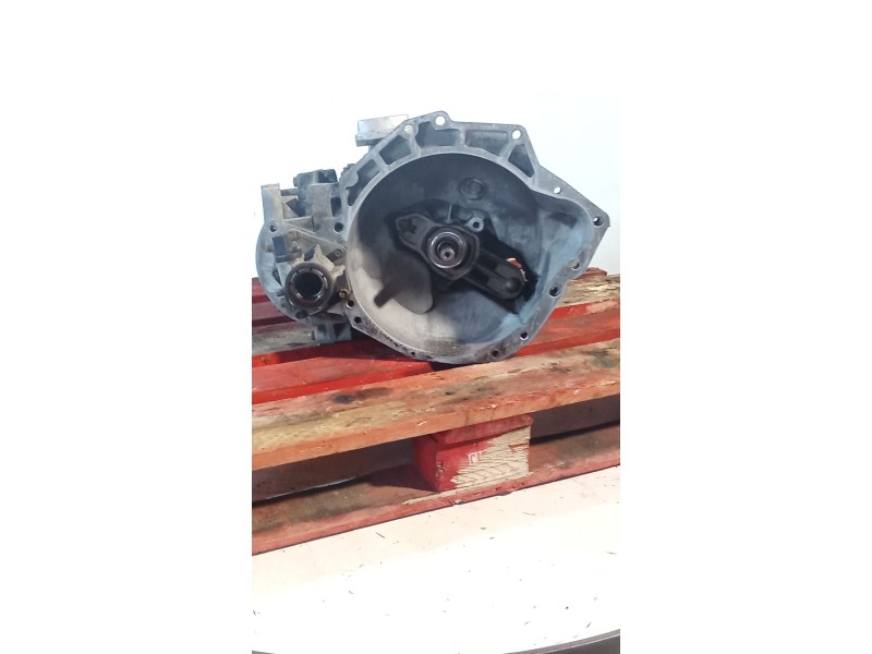 Recambio de caja cambios para chrysler voyager iv (rg, rs) 2.5 crd referencia OEM IAM T850 5V 4641928AI