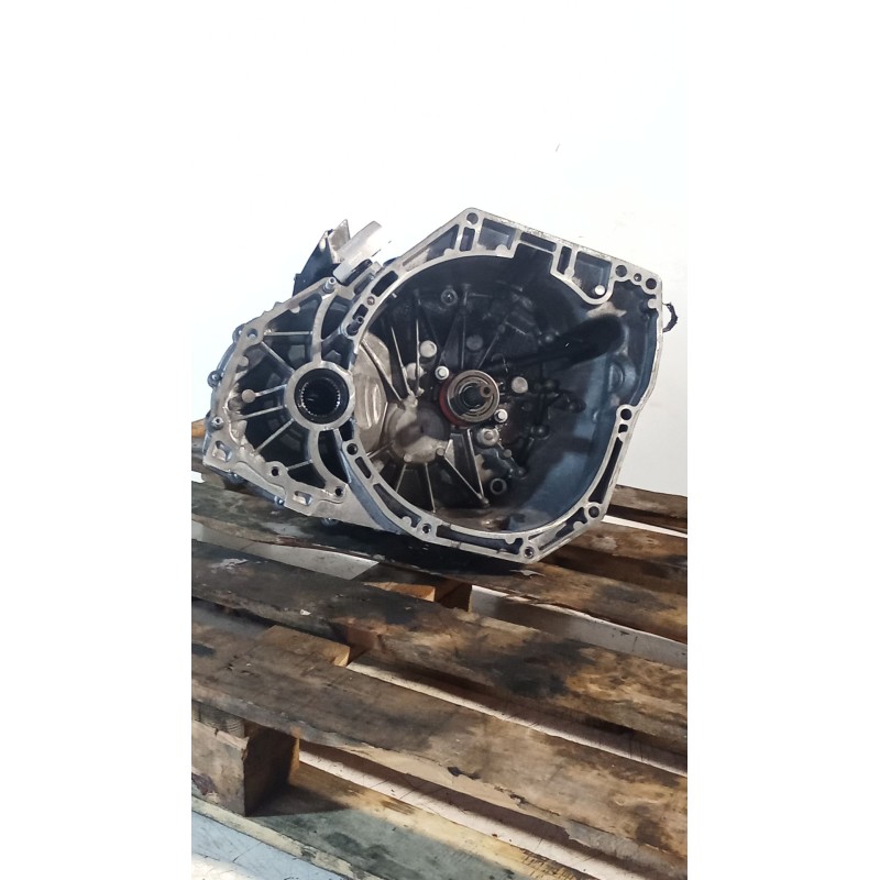 Recambio de caja cambios para dacia duster (hm_) 1.2 tce 125 4x4 (hmma) referencia OEM IAM TL 8011 6V B004475