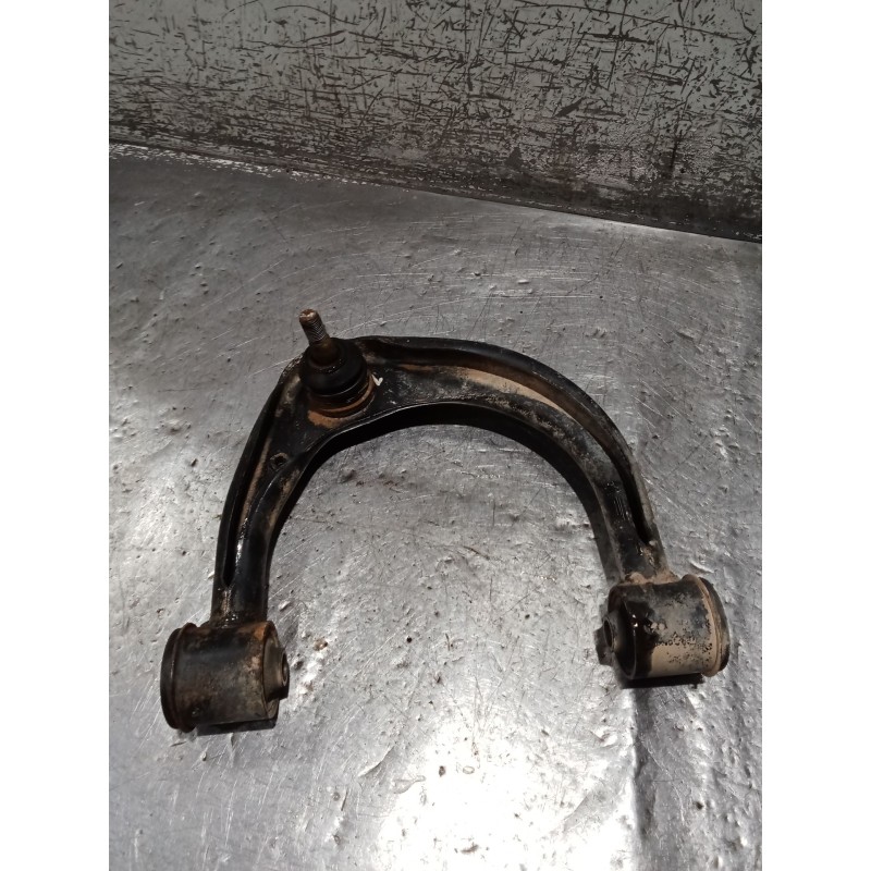 Recambio de brazo suspension superior delantero derecho para toyota hilux vii pick-up (_n1_, _n2_, _n3_) 2.5 d-4d (kun15, kun35)