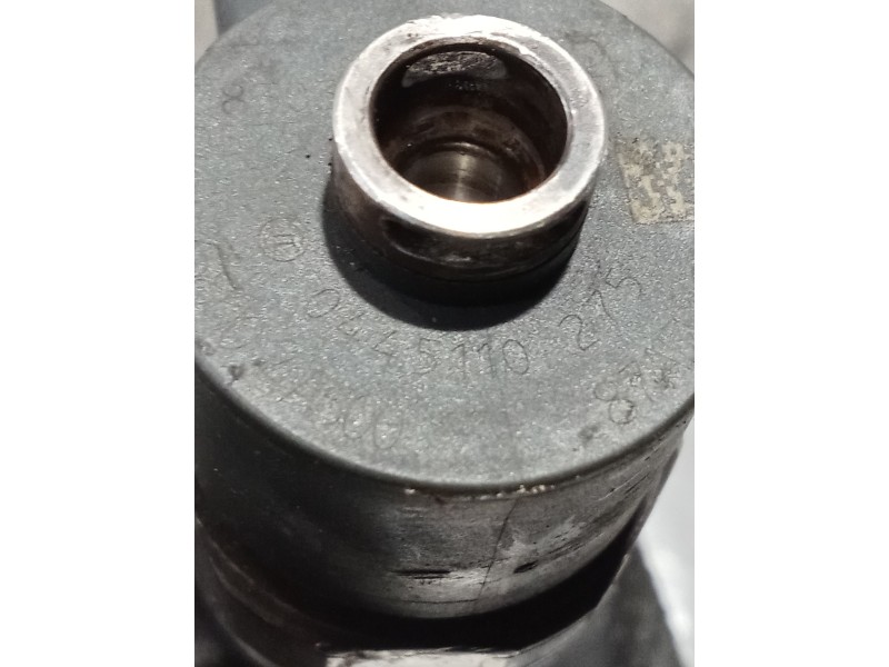 Recambio de inyector para kia sorento i (jc) 2.5 crdi referencia OEM IAM 0445110275 338004A500 