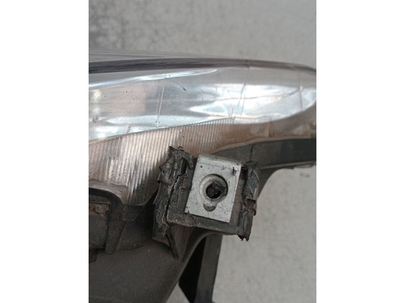 Recambio de faro izquierdo para peugeot 307 (3a/c) 2.0 hdi 90 referencia OEM IAM 5501128L  